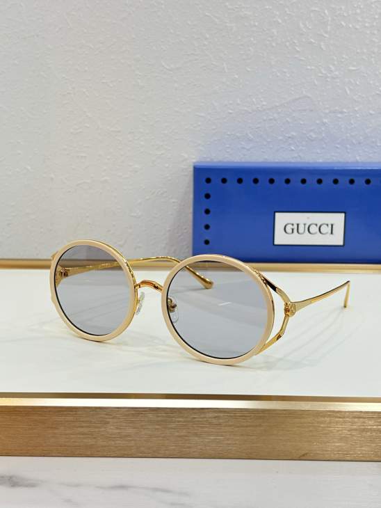 Picture of Gucci Sunglasses _SKUfw80882100fw